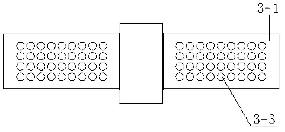 Water circulating device for low temperature fast dissolving of detergent and efficient washing of roller washing machine and working method thereof