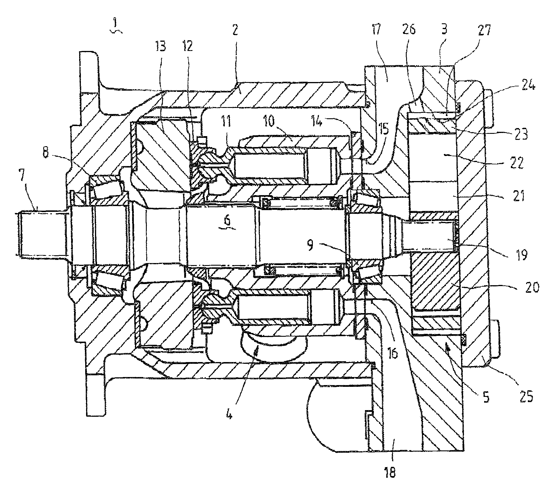 Pump unit comprising a main pump and a charge pump with a variable pump capacity