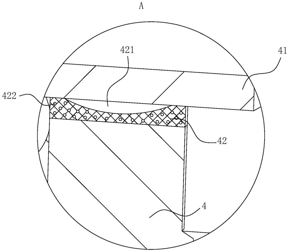 Welding bead residual stress eliminating device and method