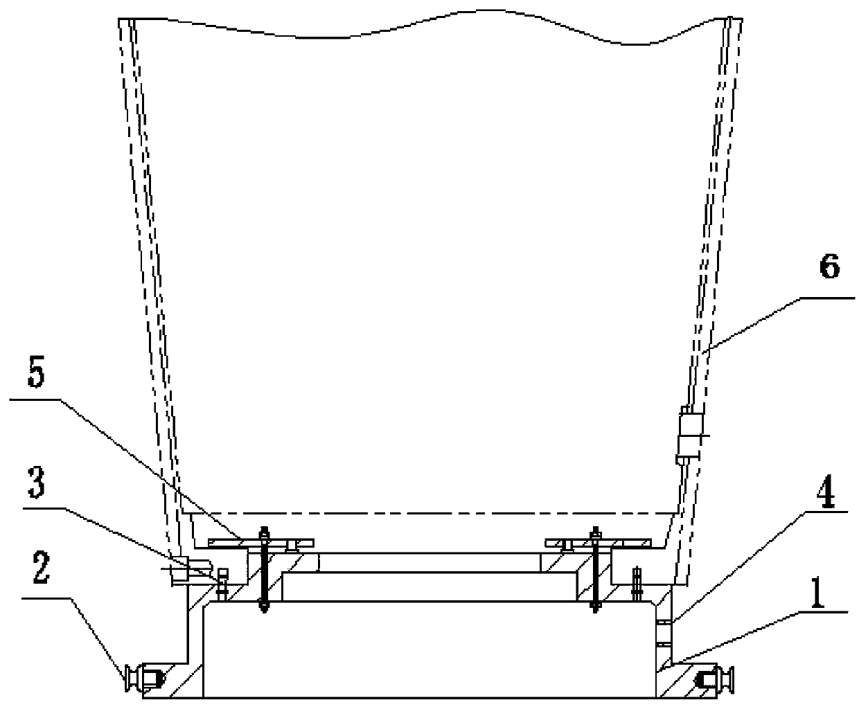 Boring mill clamp for forming inner oblique opening in composite cabin section and method for forming inner oblique opening in composite cabin section