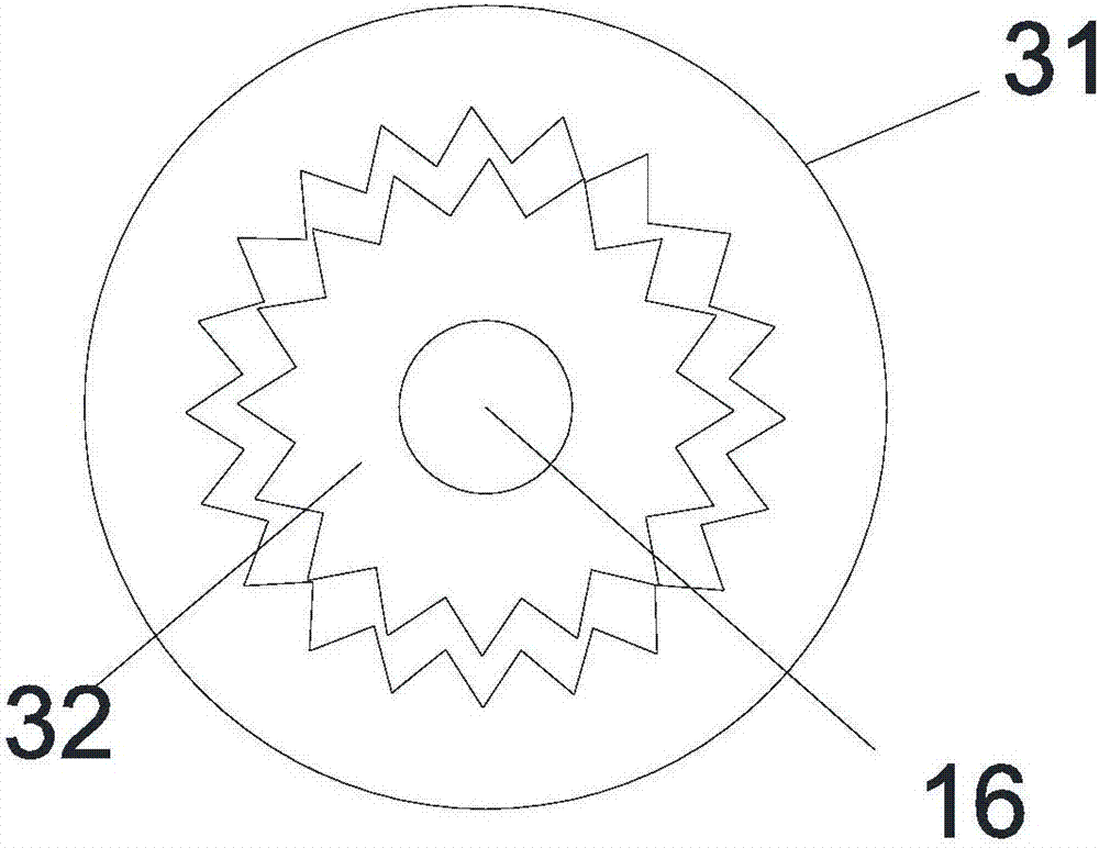 Two-stage sand screening device for building construction