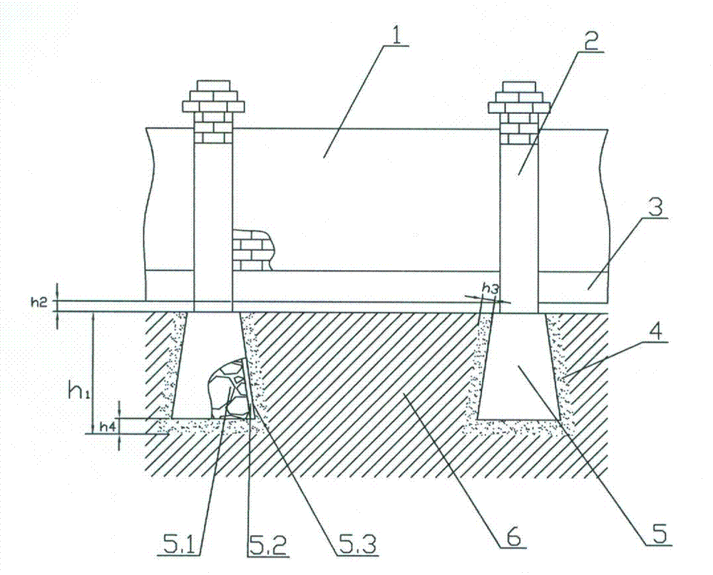 Anti-cracking and anti-collapse structure for newly built enclosing wall at alpine-cold region