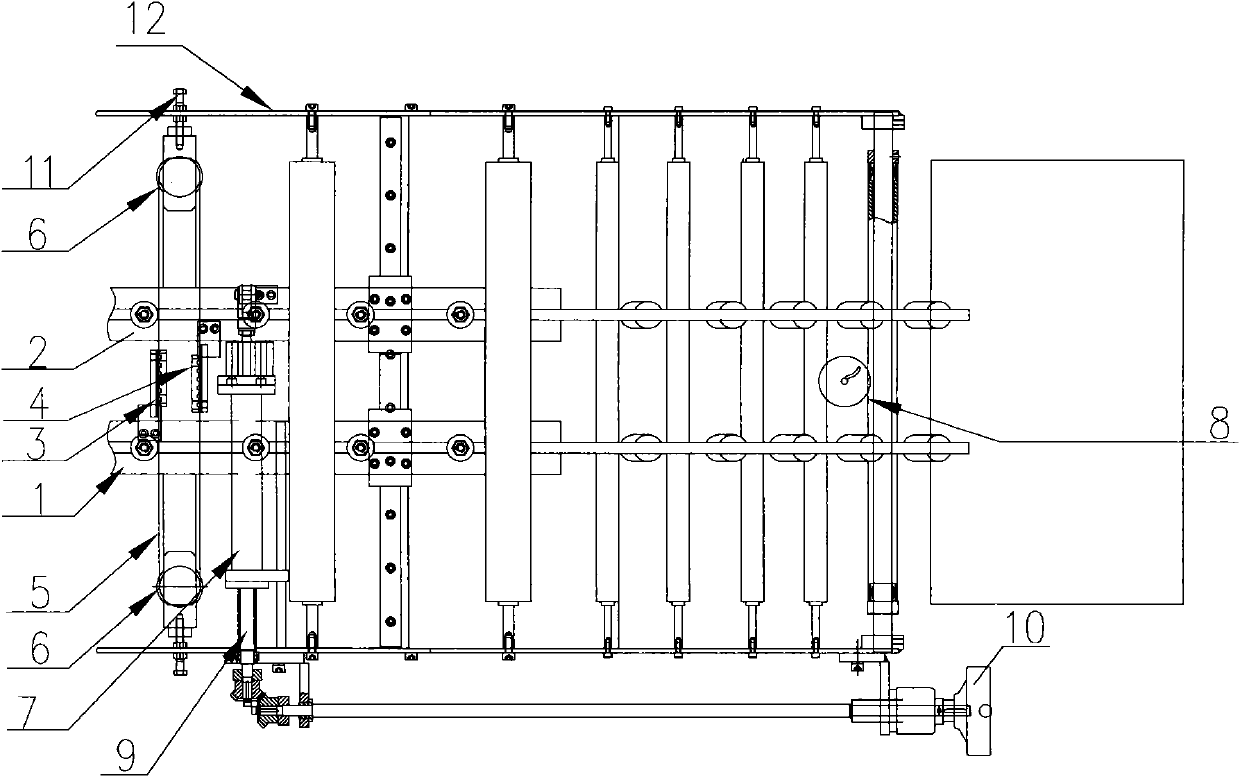 Automatic centering device of belted layer of tyre building machine