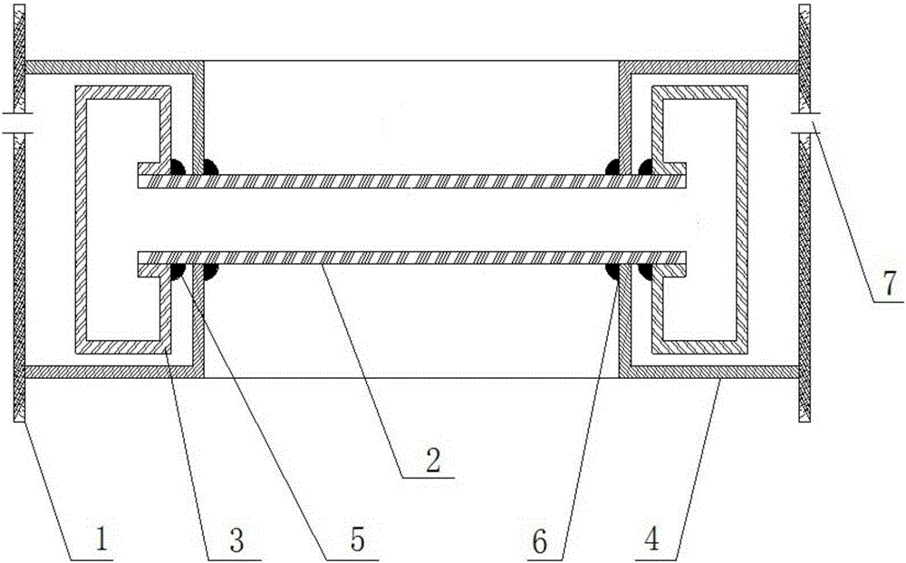 A protection structure for solder joints of condensing heat exchanger