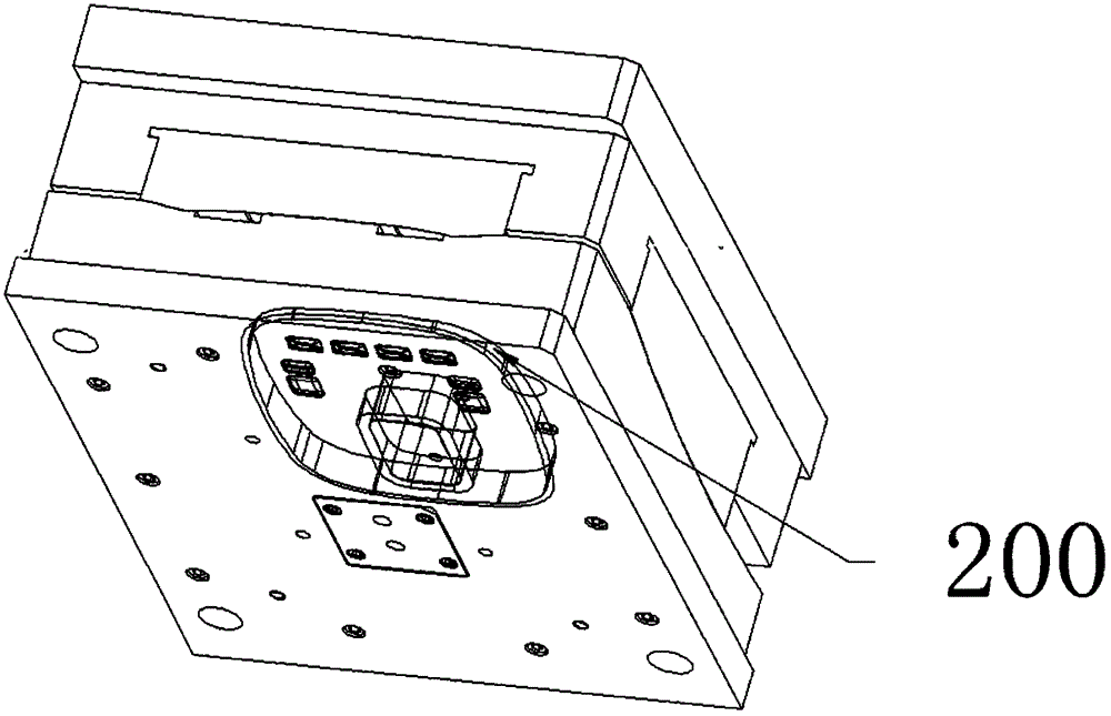 Mold assembly for reverse edge covering