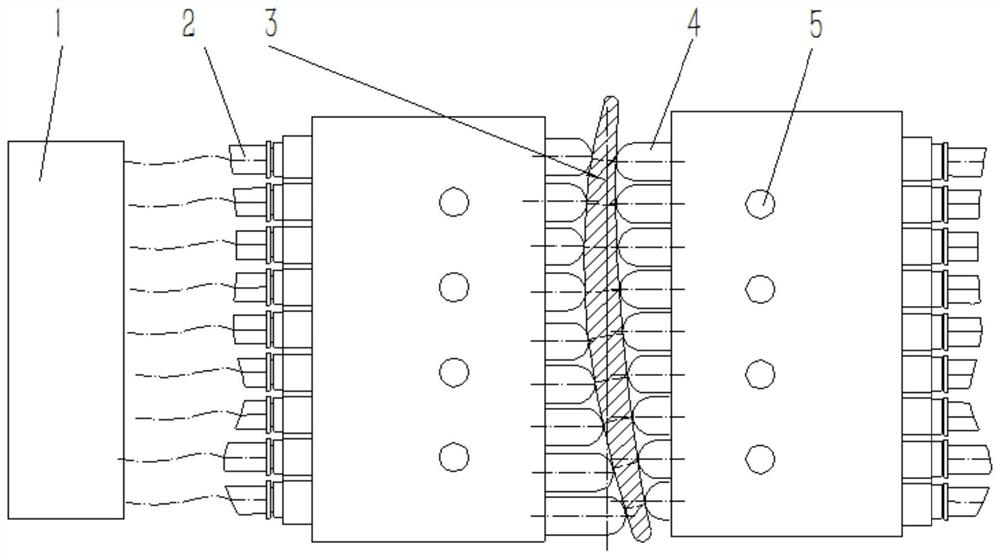 Pneumatic self-adaptive clamp and using method thereof