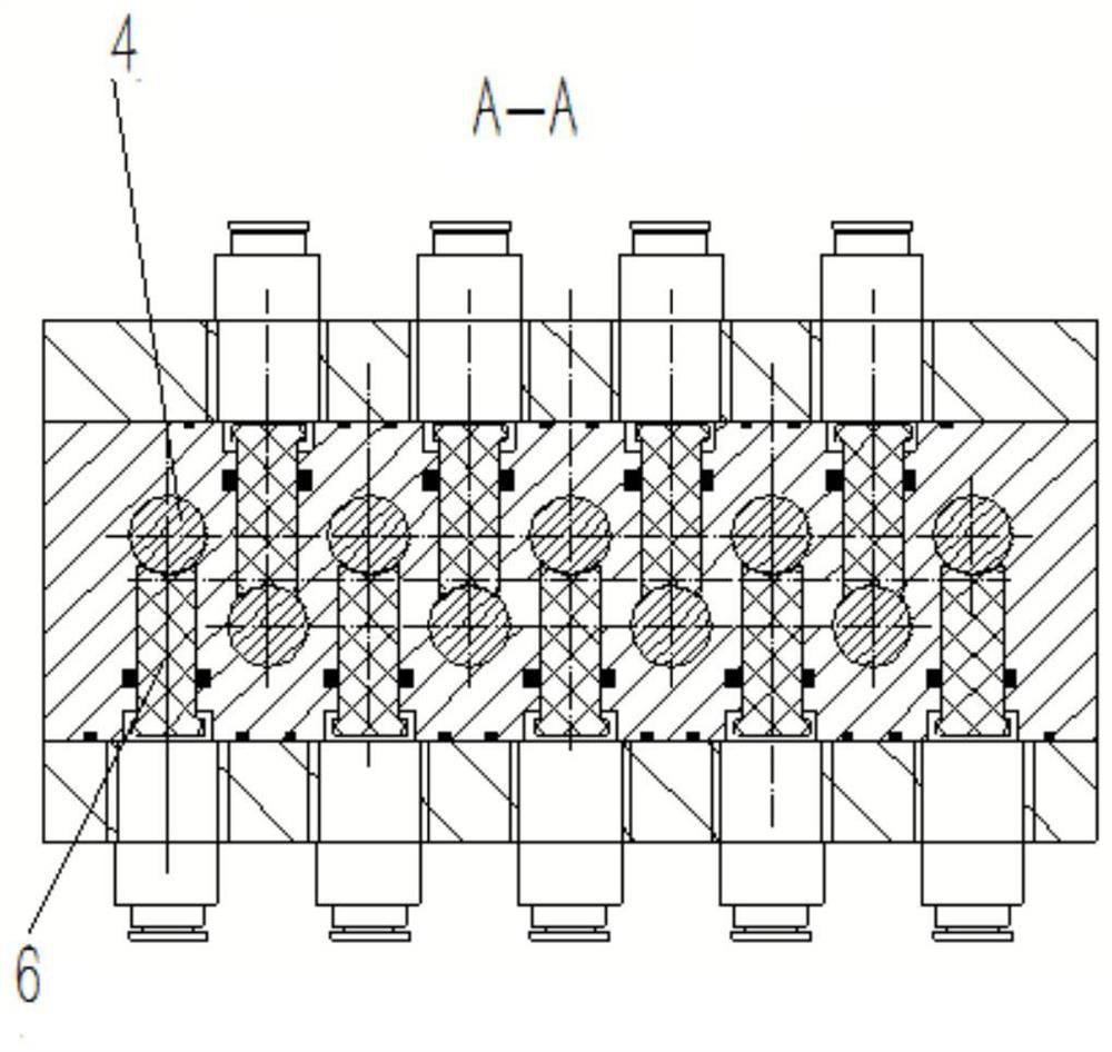 Pneumatic self-adaptive clamp and using method thereof