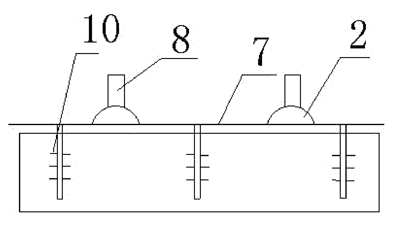 Vacuum sealing drainage device for bleeding wound tissue