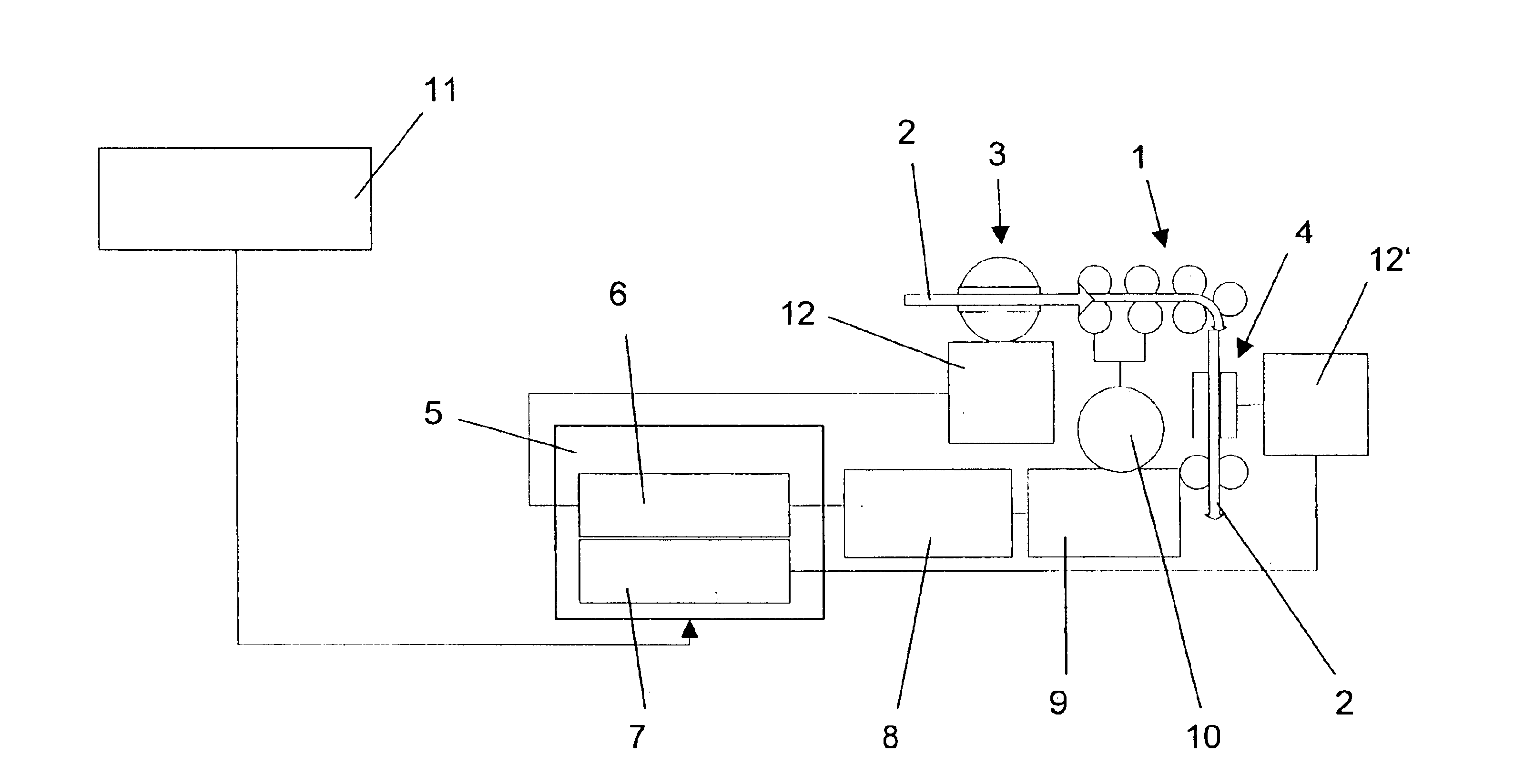 Method and device to evaluate signals of a sensor to monitor a textile machine