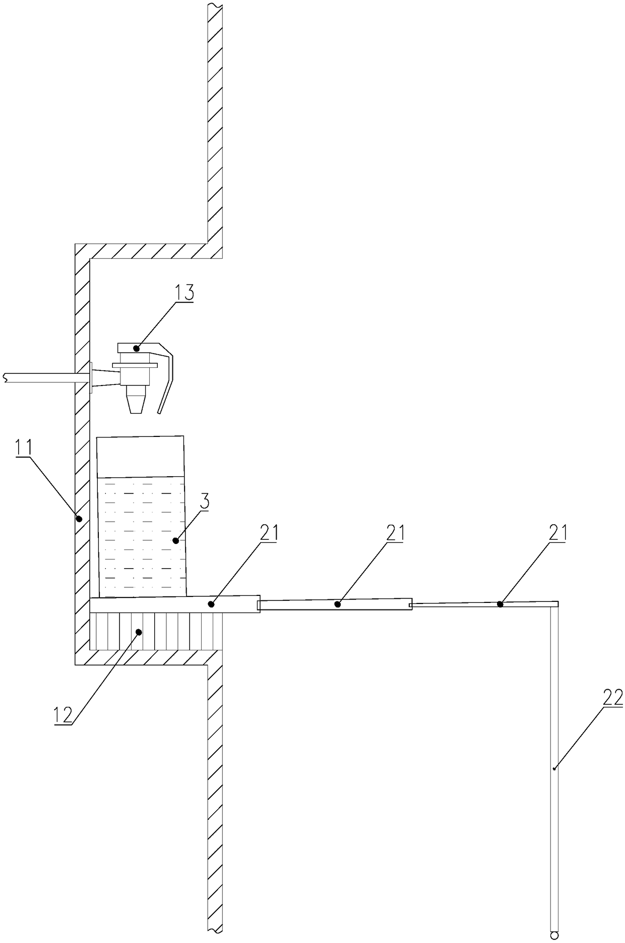 Water receiving device suitable for household water dispenser