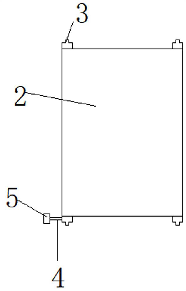 Coop with adjustable space size