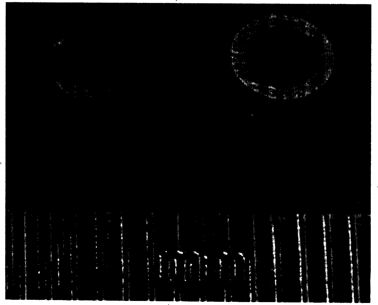 Plasticity enhancement massive metal glass material and preparation method thereof