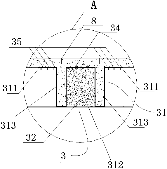 Unequally-spaced deformation absorption device and construction method thereof