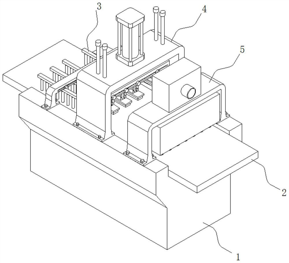 Die-cutting machine capable of efficiently manufacturing base table paper and using method of die-cutting machine