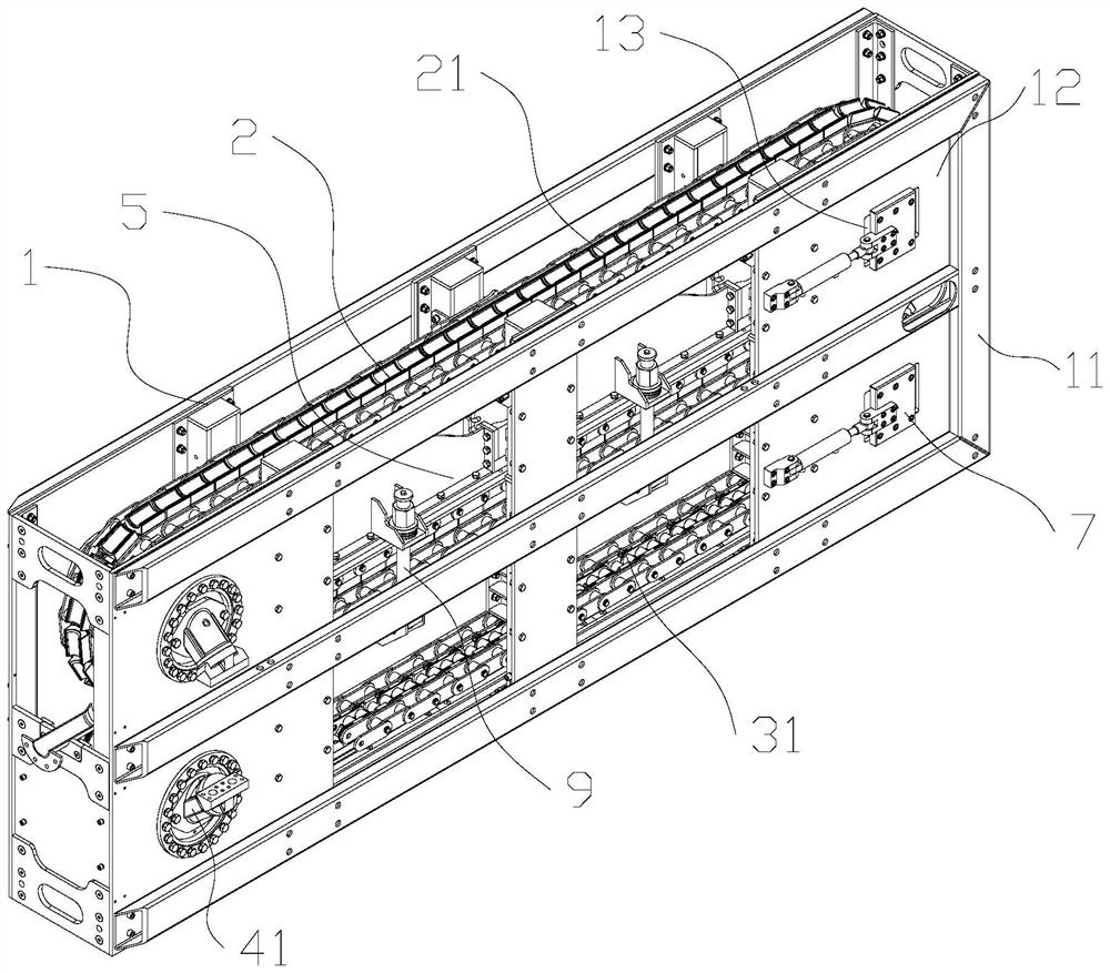 Clamping and conveying device