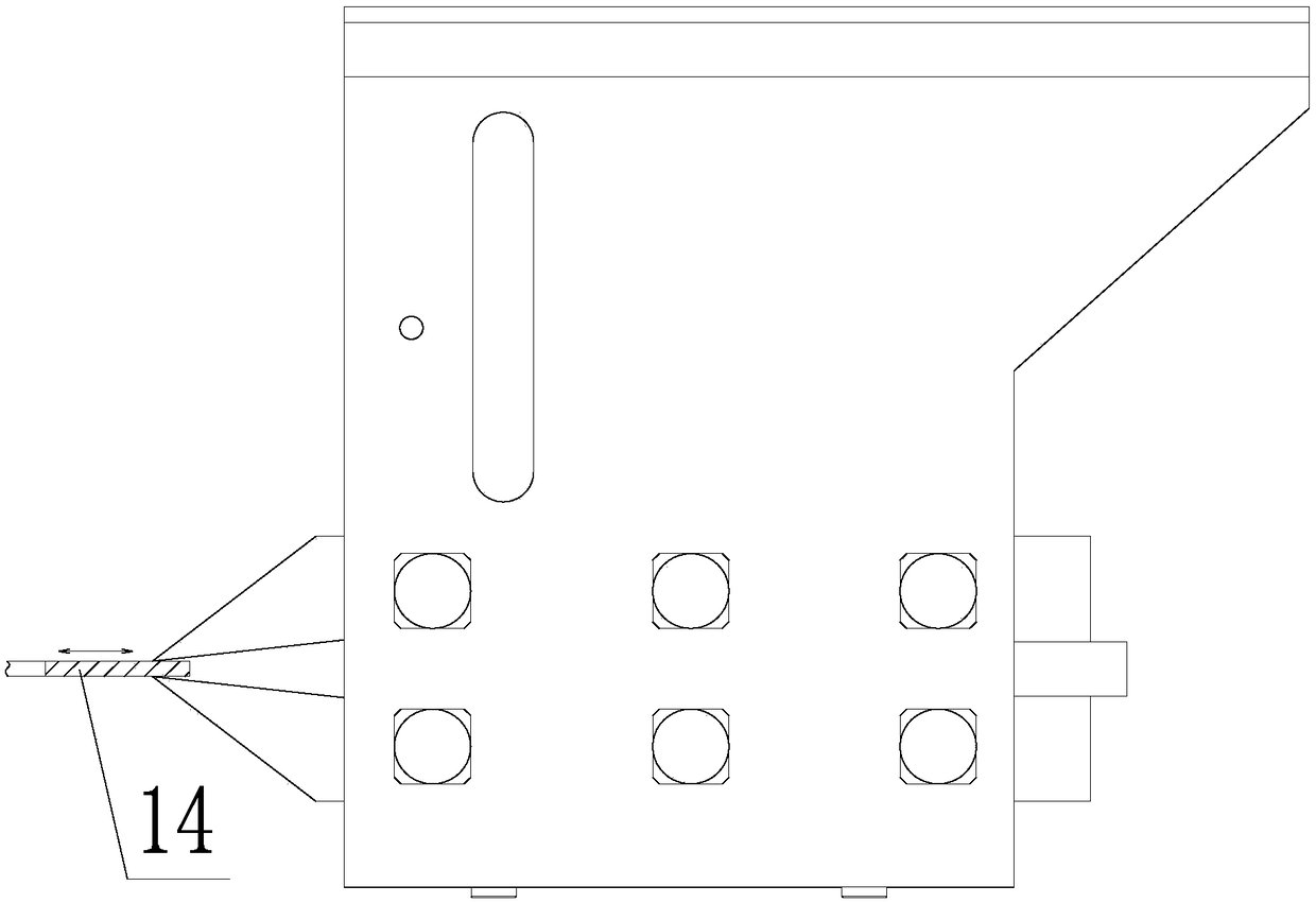 Tool clamping mechanism and method for double-sided turning of thin-walled and equal-thickness parts