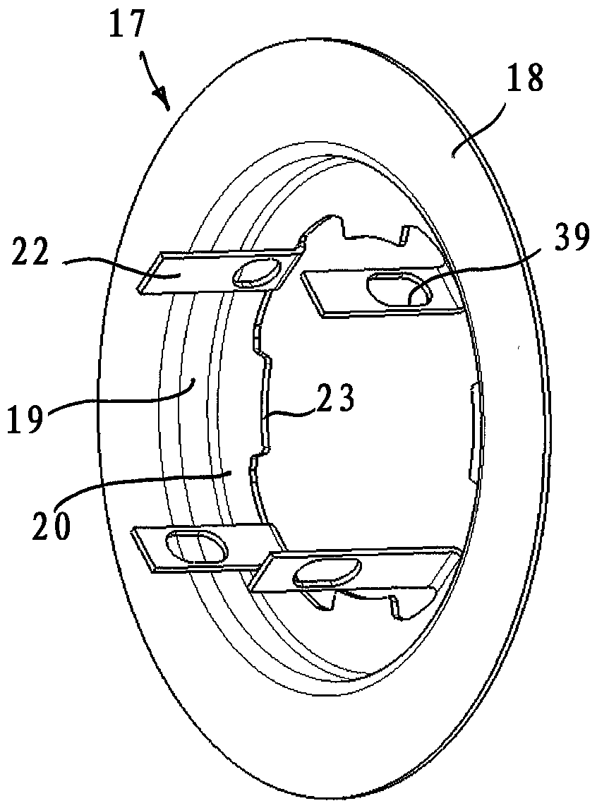 Clutch assembly for a drive train and gear system comprising such a coupling assembly