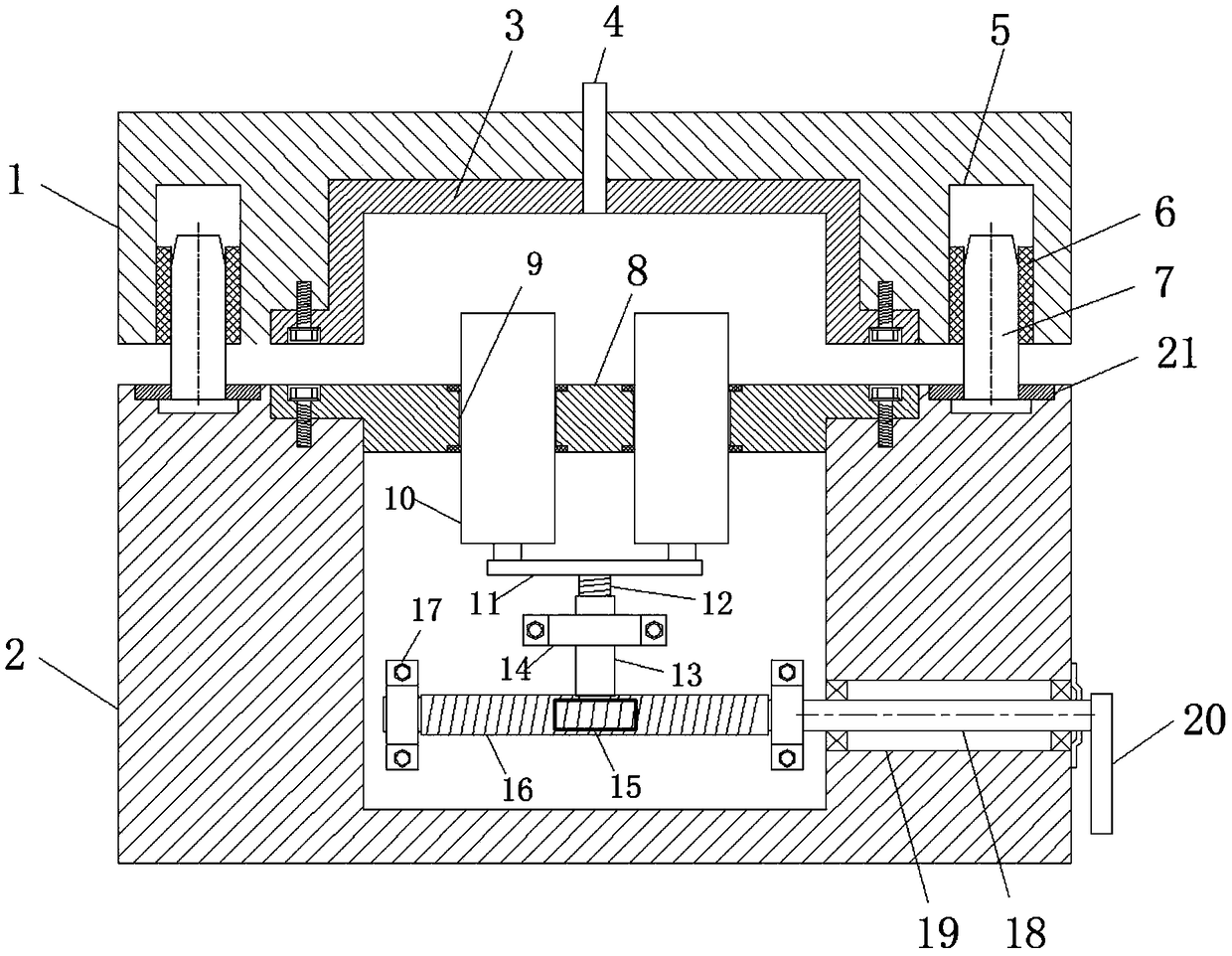 Deformable injection mold