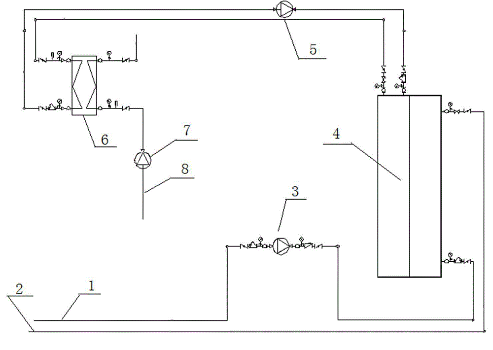 Crude oil output heating system using waste heat of oilfield sewage