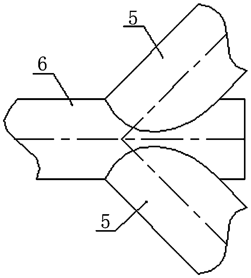 Ceramic tee joint suitable for being embedded on intersection position of tee joint of metal pipeline