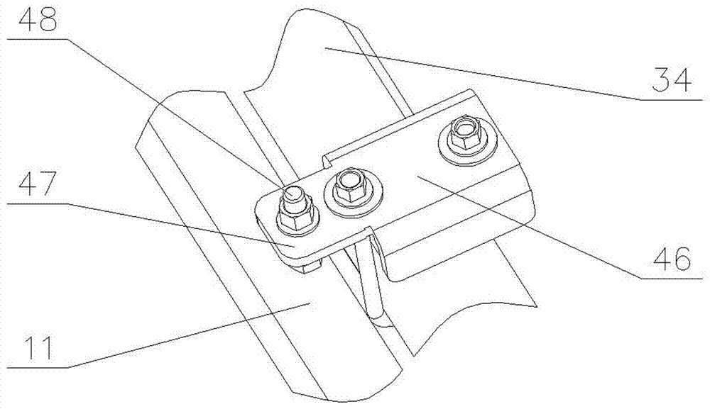 Digging device, capable of automatically adjusting depth, of potato harvester