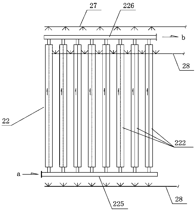 Spraying type condenser, evaporative cooling refrigerator, evaporative cooling air conditioner and application method thereof