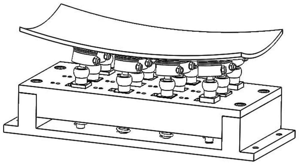 Self-adaption clamp suitable for complex hook face machining and use method of self-adaption clamp suitable for complex hook face machining