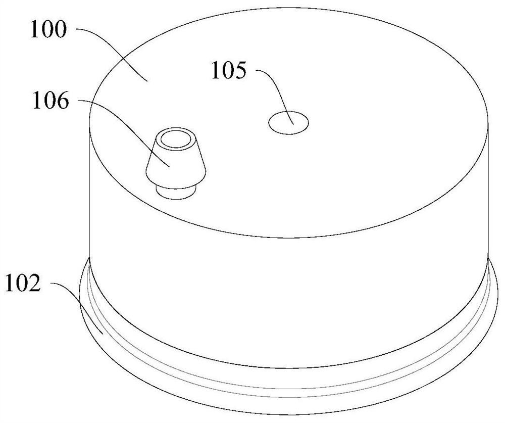 Liquid-tight vacuum chuck and its adsorption method