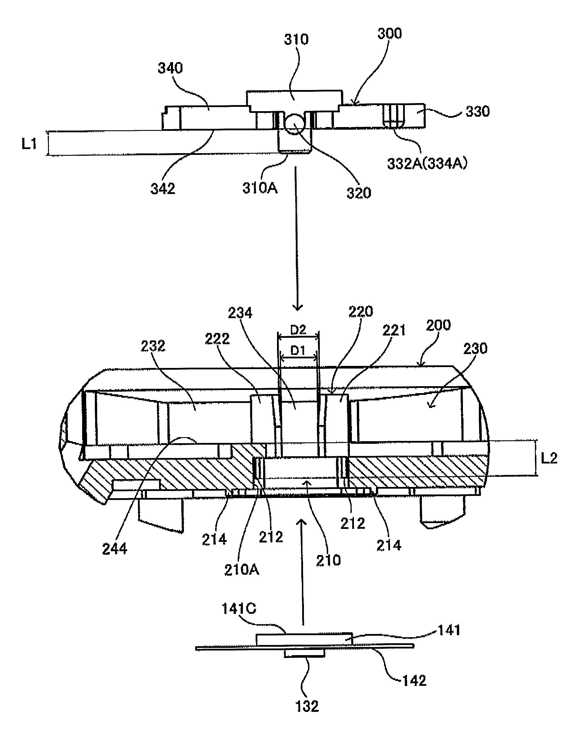 Liquid detecting device, liquid container, and liquid refilling method