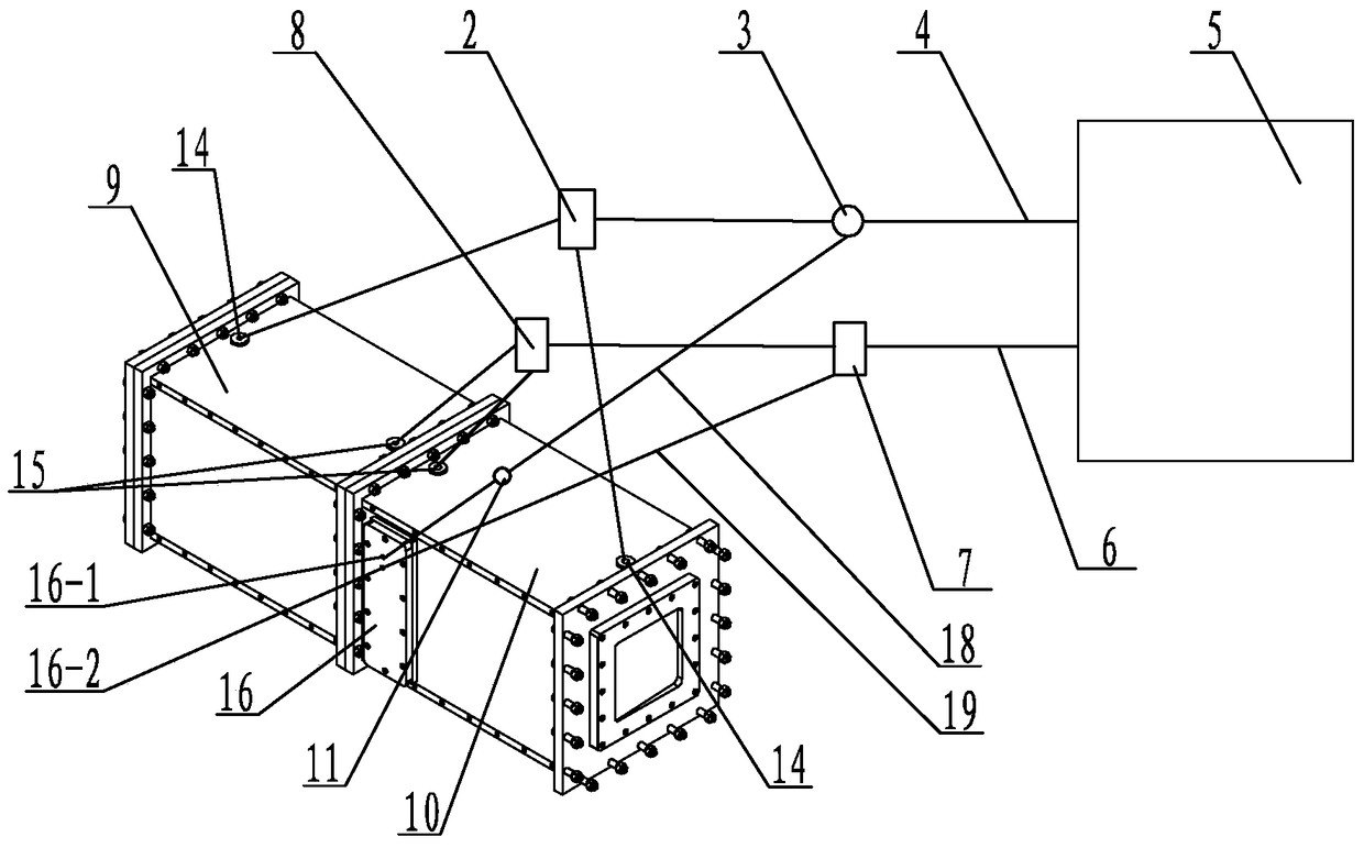 Large-aperture laser frequency doubling conversion and focusing device with crystal temperature control function