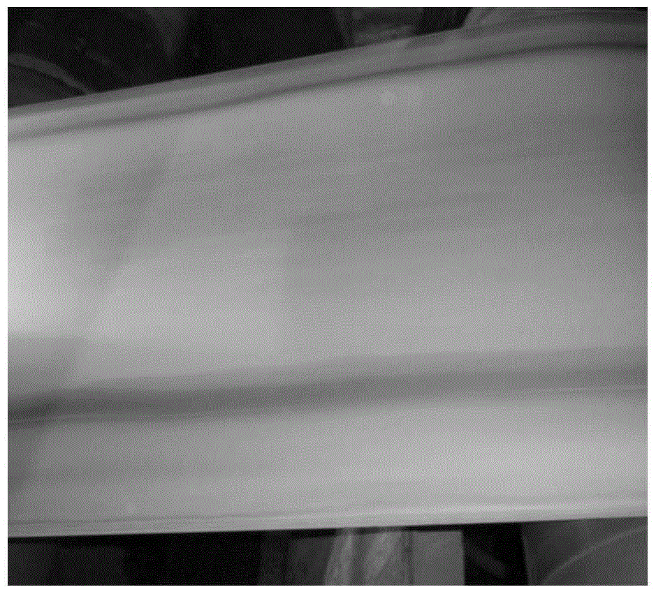 A Controlled Rolling Method for Eliminating Chromatic Defects on the Surface of Hot-rolled Strip Steel