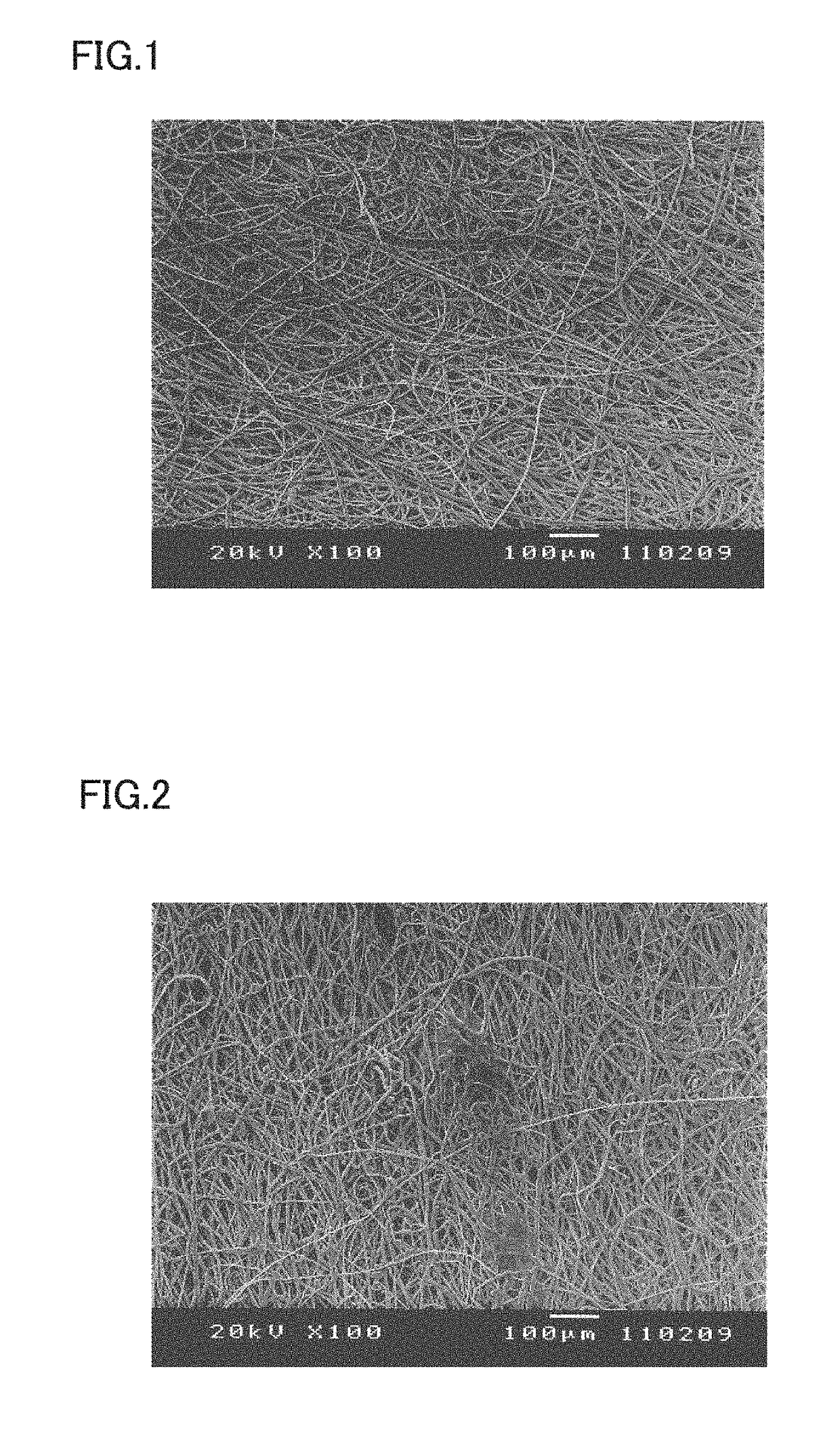 Conductive nonwoven fabric and method of producing meltblown nonwoven fabric used in conductive nonwoven fabric