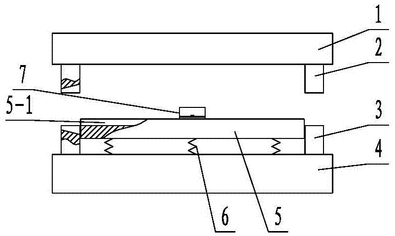 Stamping necking mold for pipe fittings