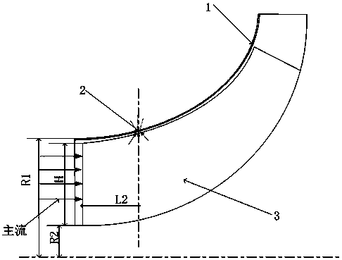 Centrifugal compressor casing with large intervals and small circumferential through holes