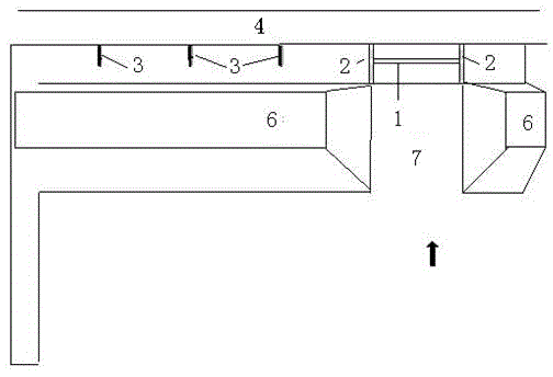 Method for intercepting by utilizing temporary construction traffic bridge