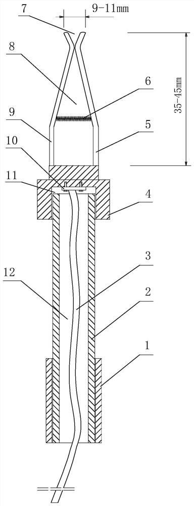 Enclosed bus grounding wire device