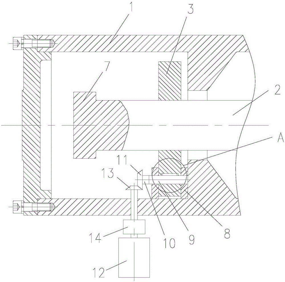 Oil cylinder rotation type locking device of hydraulic opening and closing machine