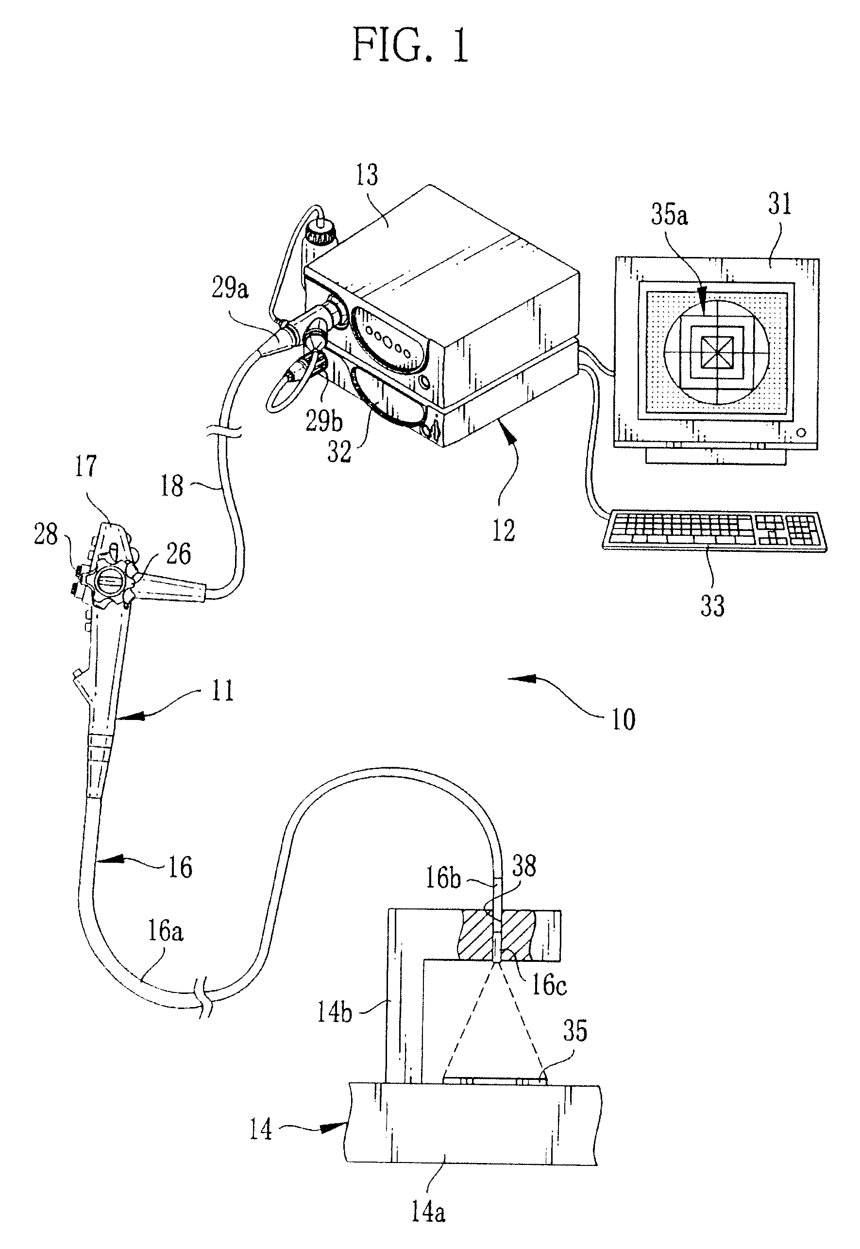 Apparatus and method for measuring displacement amount of endoscope image, electronic endoscope, and image processing device for endoscope