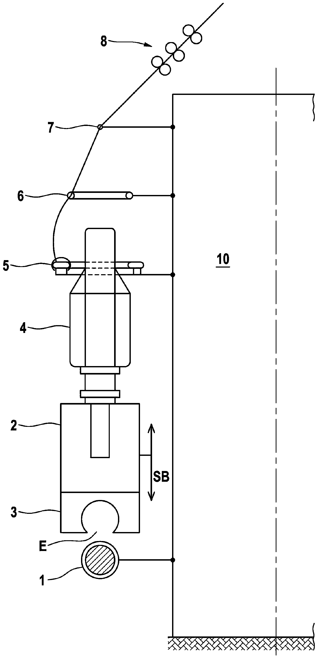 Ring spinning machine with vertically movable spindle rail