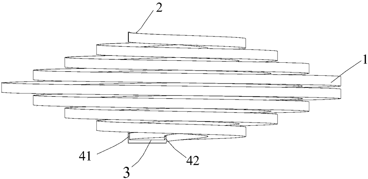 A rectification tower tray and rectification tower for improving heat and mass transfer performance