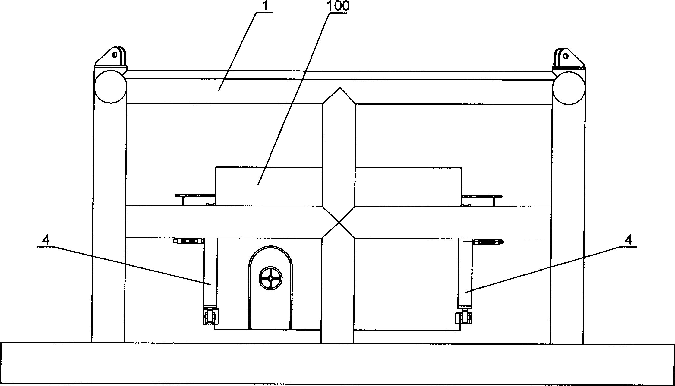 Three-dimensional implementing device for underwater dry type cabin