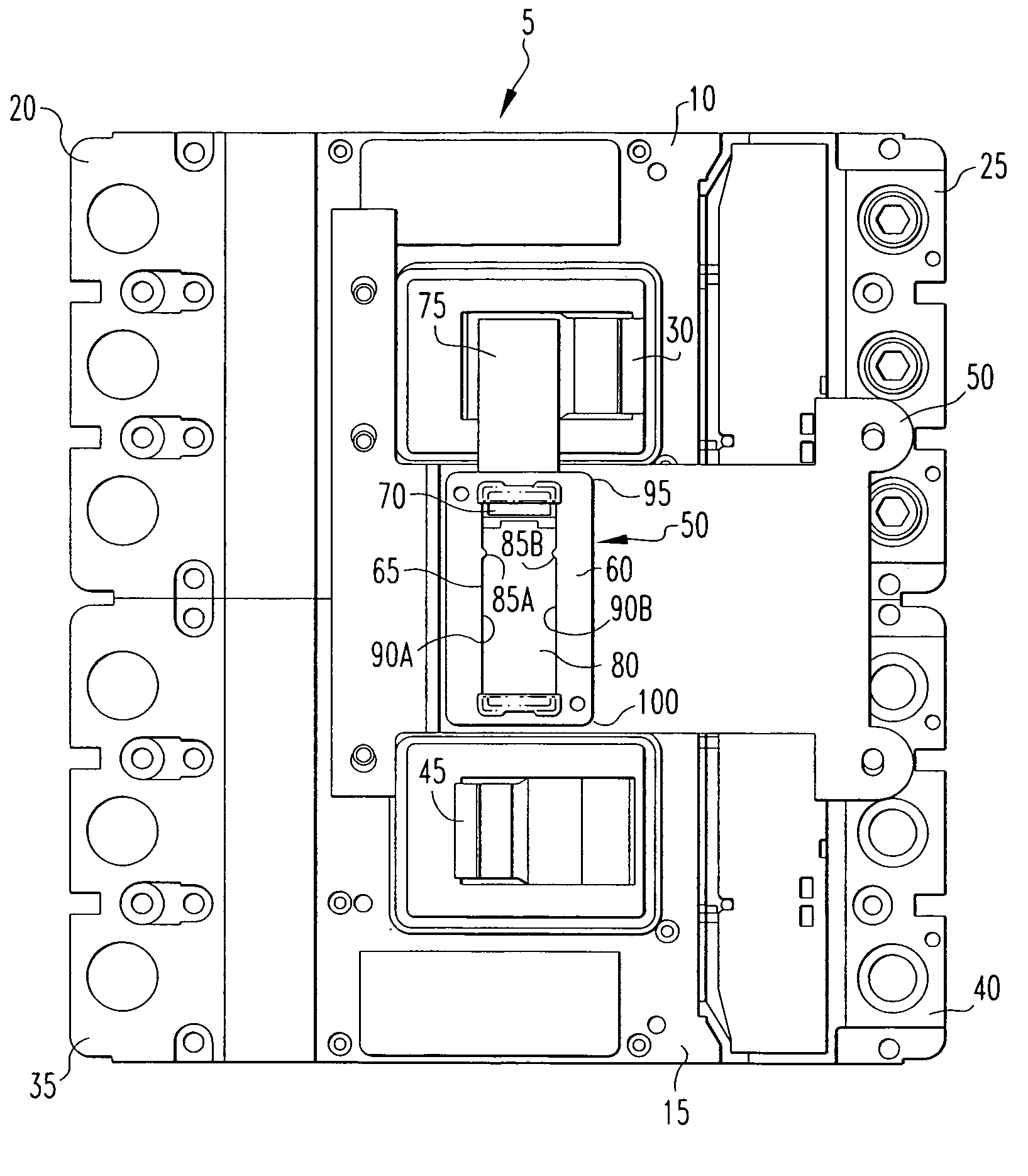 Self retaining sliding bar interlock for circuit breaker