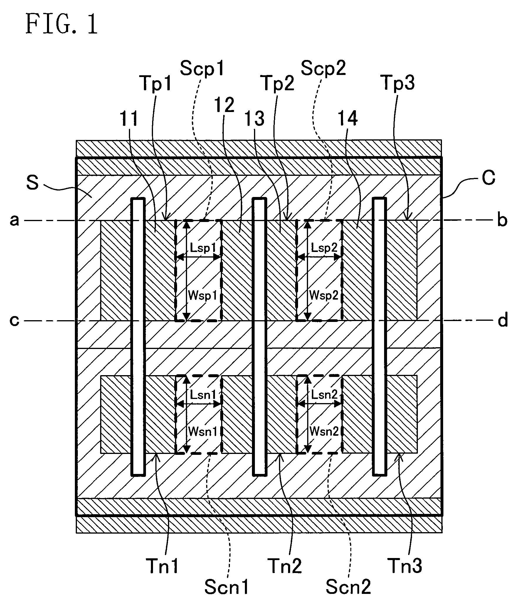 Semiconductor device with a transistor having different source and drain lengths