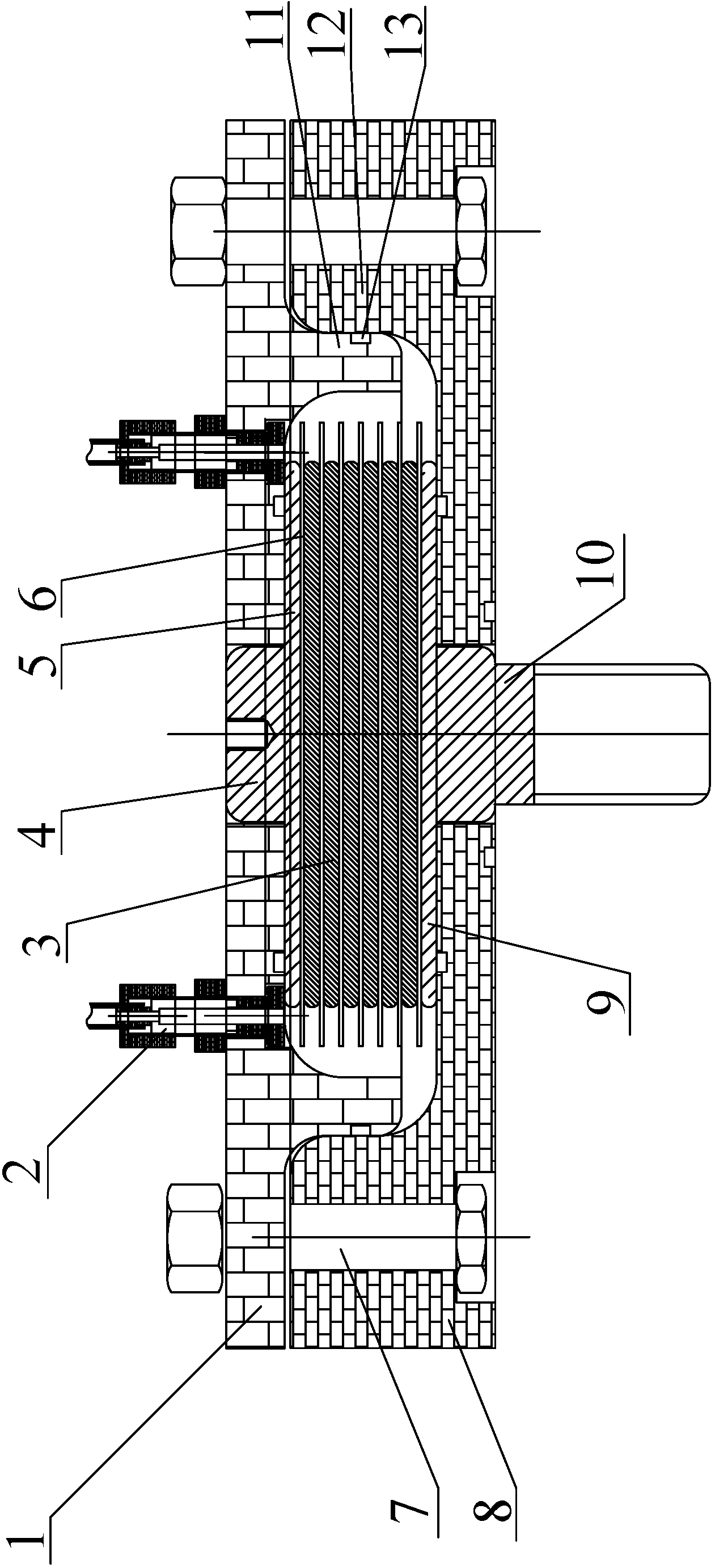 Flat low-inductance and high-voltage capacitor