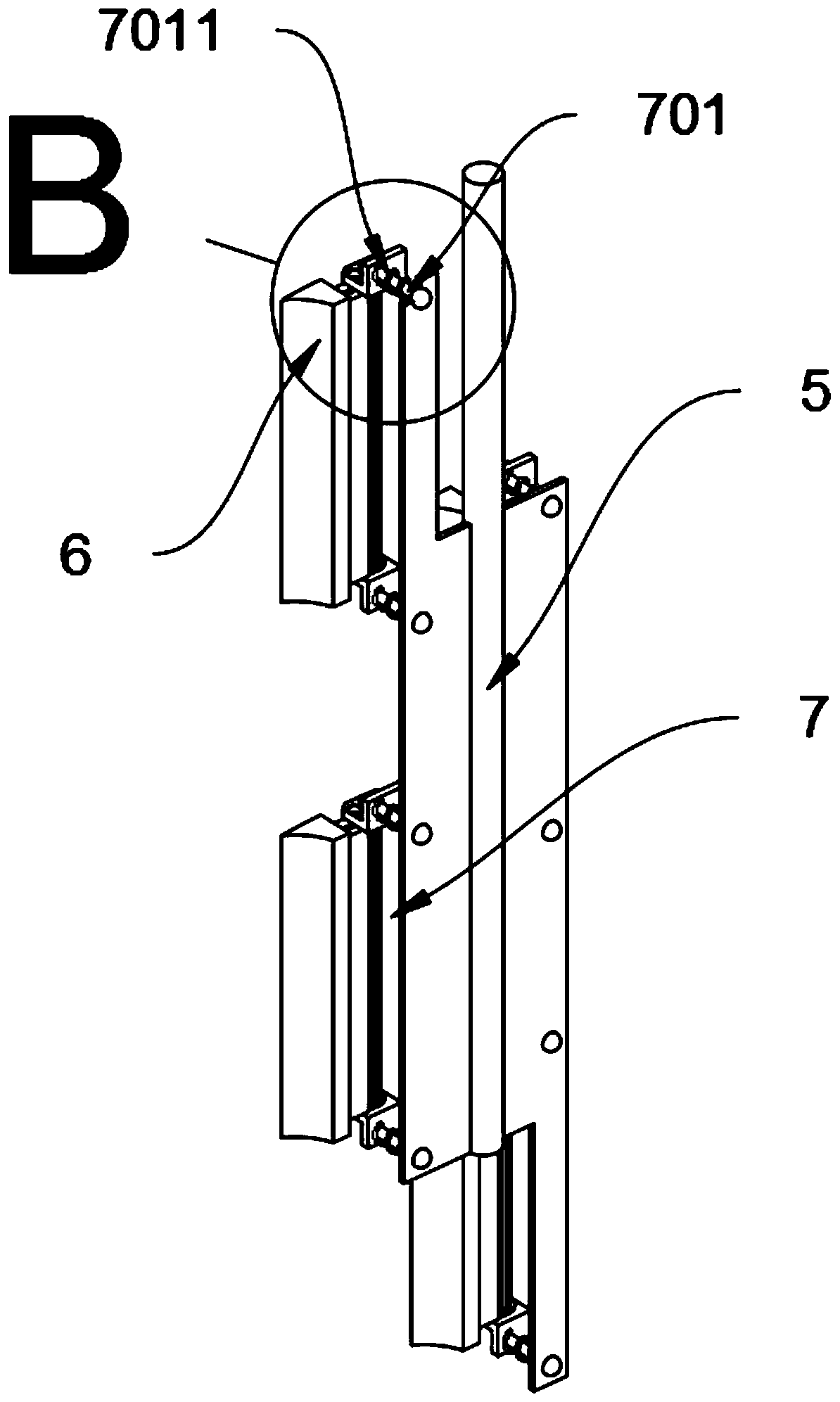 Wall scraping mechanism for sewage treatment tank