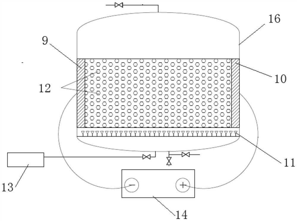 Spherical porous filler and electrolytic oxidation system for treating organic matters in heavy salt water