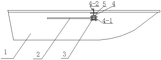 Anti-rollover device for ship and wing plate retracting and spreading device for anti-rollover device