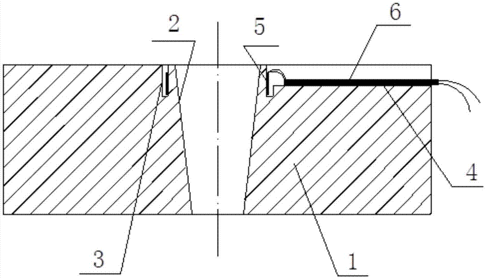 Anchor bearing plate device used for measuring anchoring force of single steel cable and measuring method