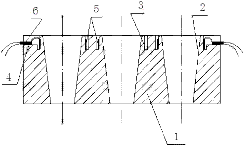 Anchor bearing plate device used for measuring anchoring force of single steel cable and measuring method