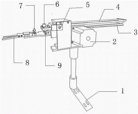 Head device for automatically clamping glass tubes on automatic tube-feed bottle-making machine